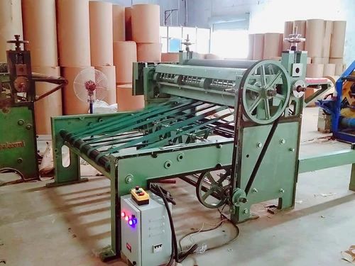 Automatic paper roll to sheet cutting machine for non woven